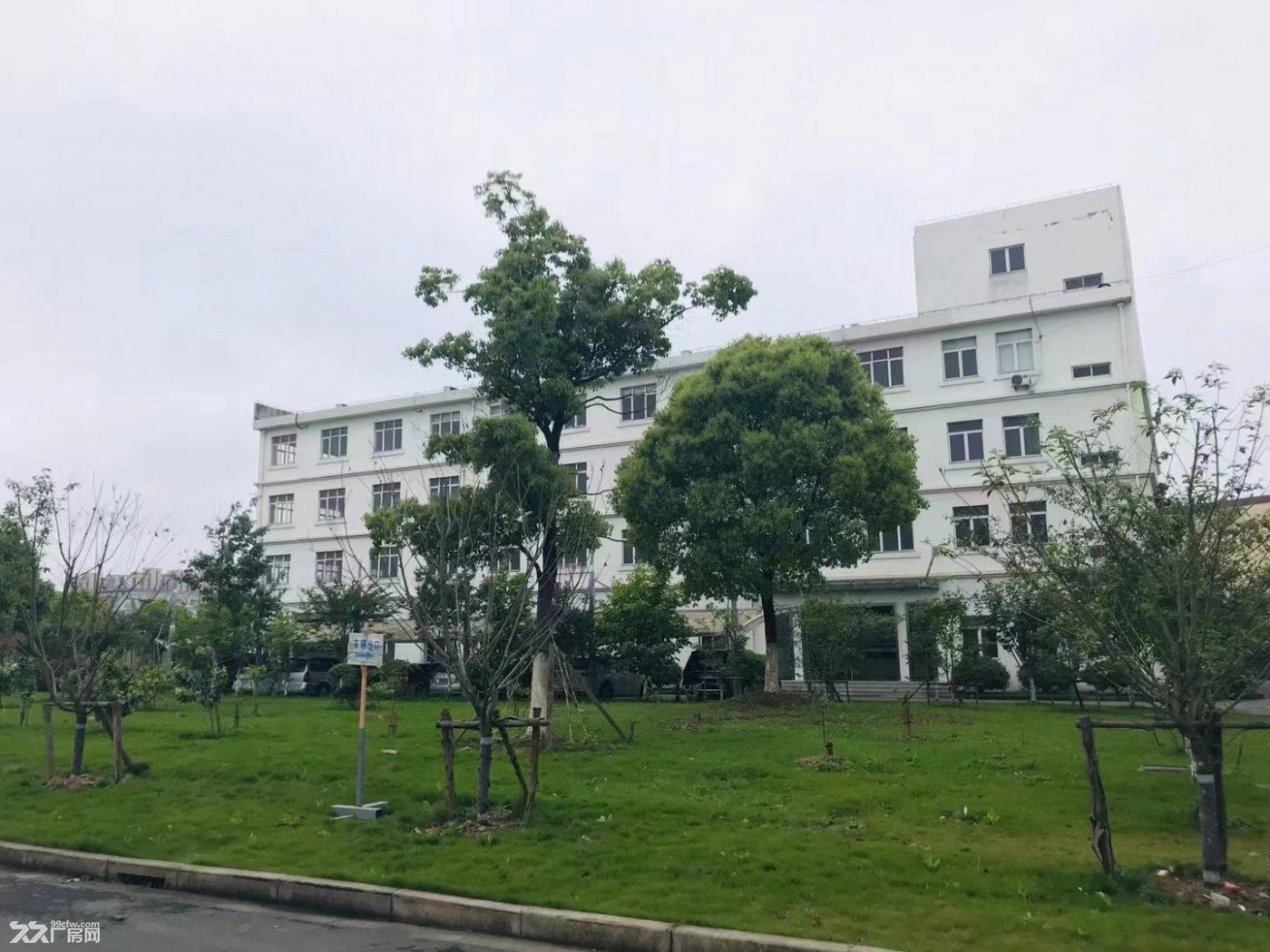上海临港自贸区大环评104板块工业厂房业主直租 - 2