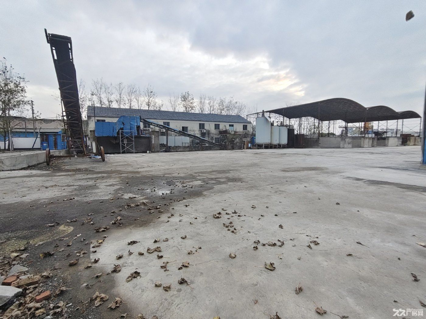 苏州吴中郭巷西村路158号水泥设备(4个罐)及场地招租 - 4