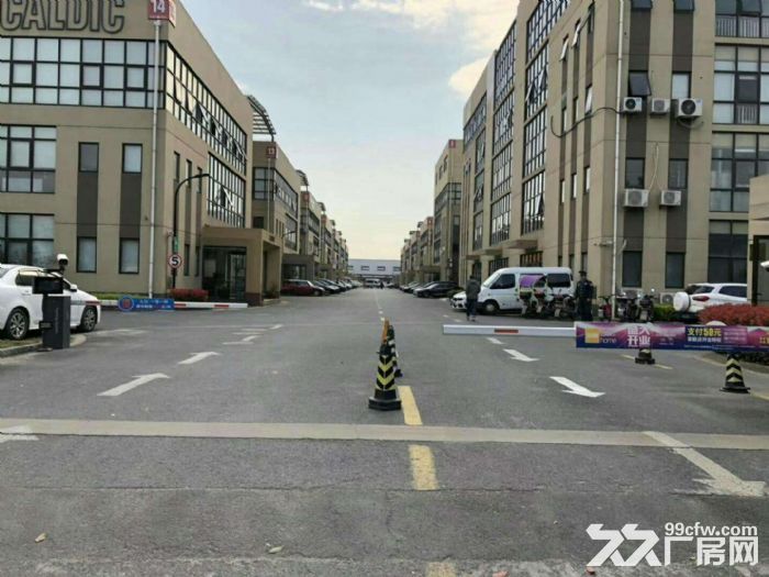 奉浦一房东直租形象超好独栋双层厂房2132平方