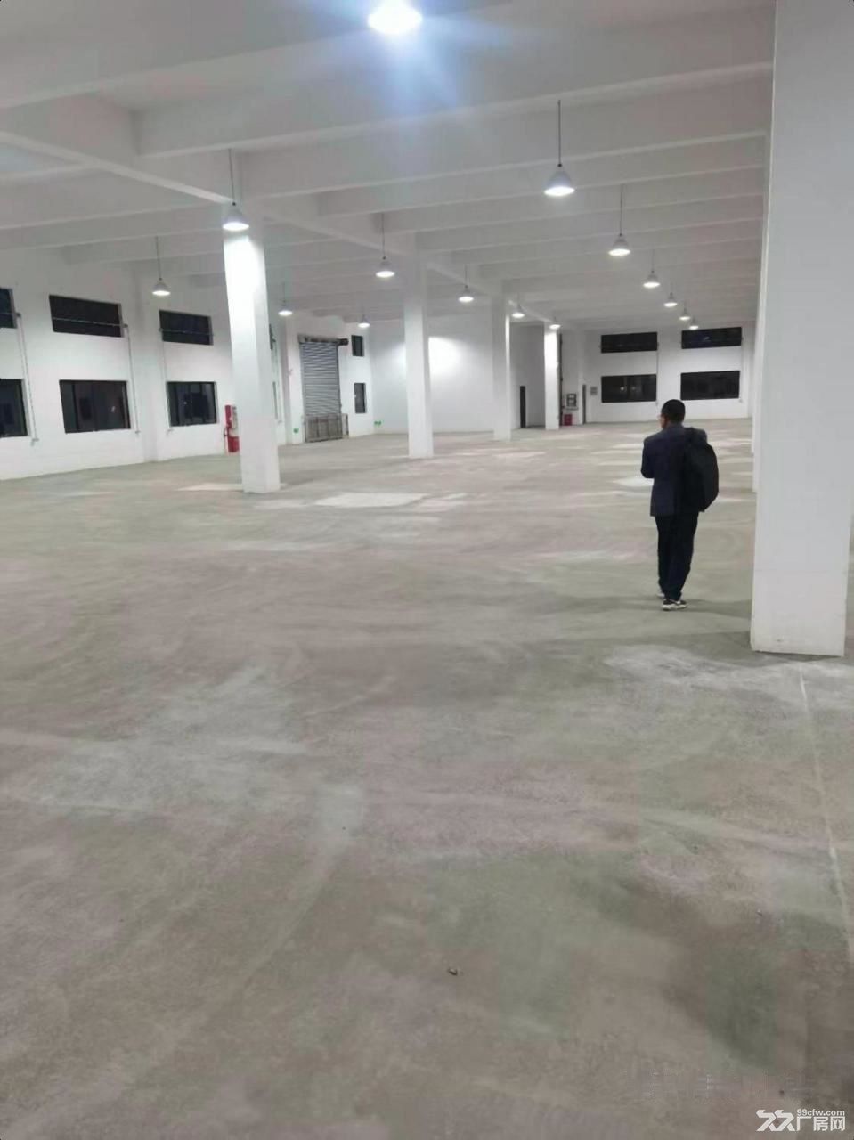 房东出租:千灯独栋火车头,有少量水泥场地,可做废旧金属,塑料打包等 - 2