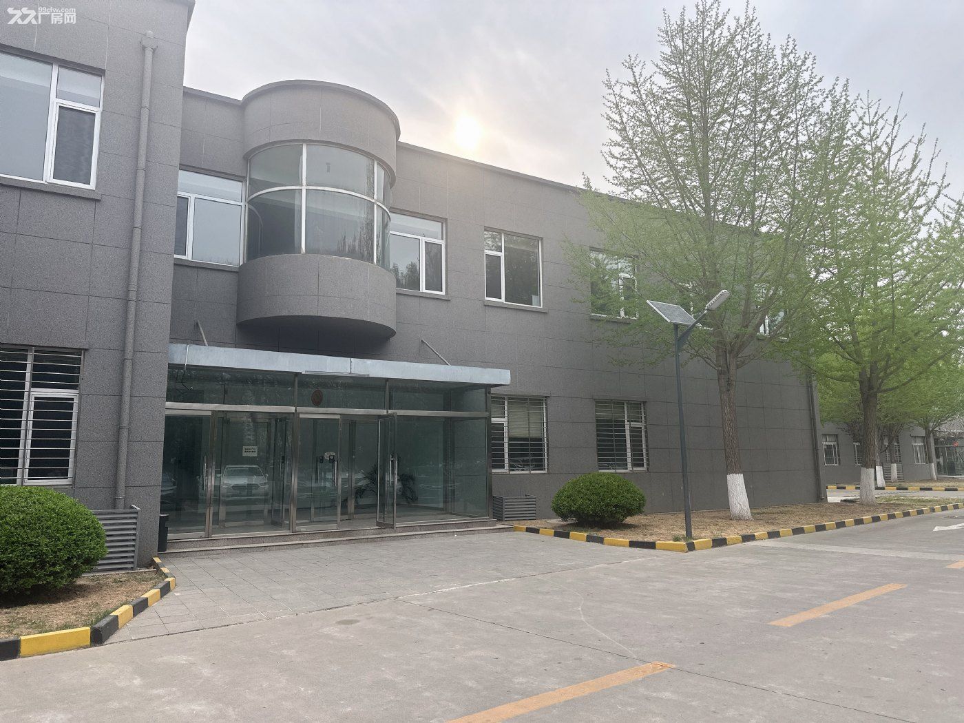 亦庄核心区 联东稀缺前办后场企业独栋 层高8米 独立物流们 可生产环评