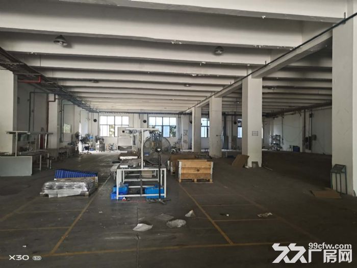 AA湖东独门独院4500平标准厂房 可架行车 精装办公室