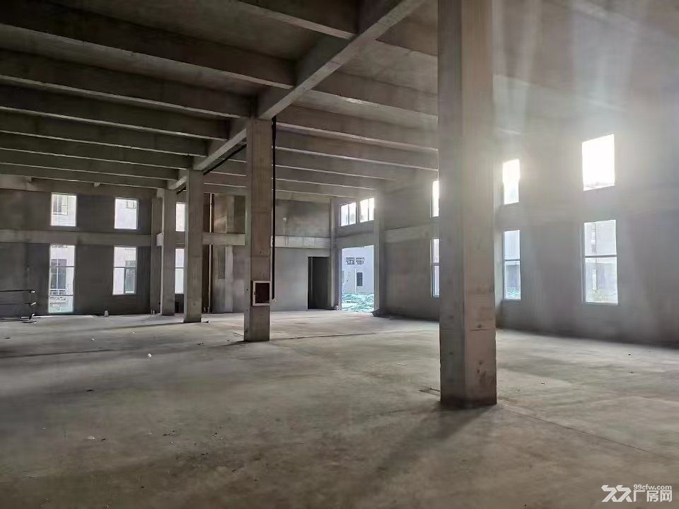 地铁口现房,最后一套先到先得