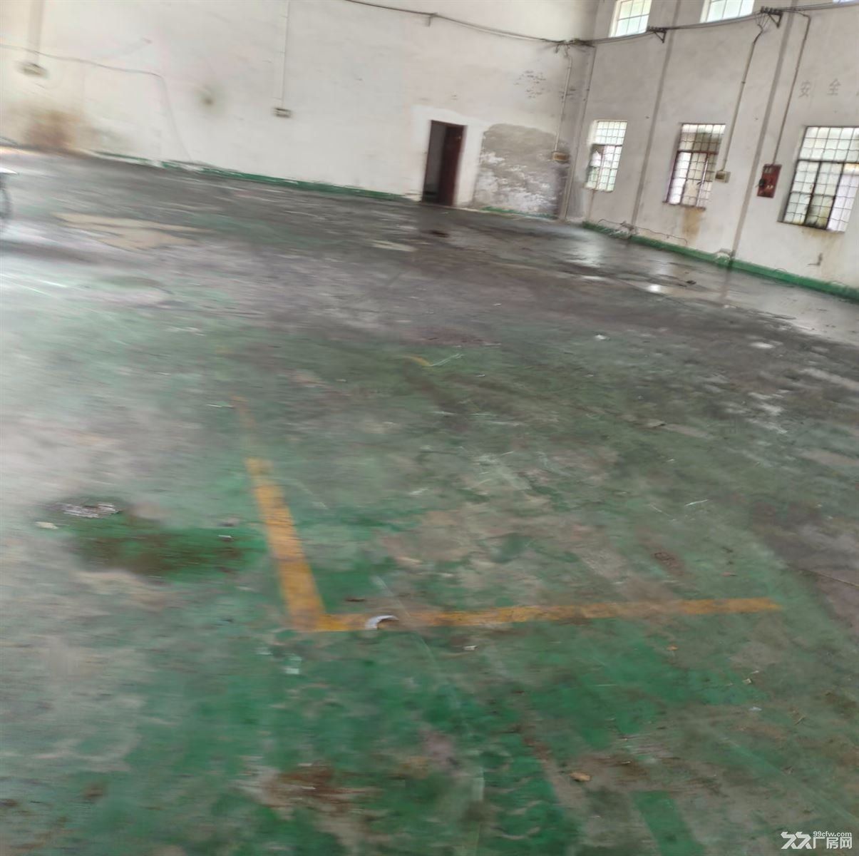 物业出租：招商;招商：黄渡小面积厂房出租，100平220平360平层高7米价格便宜