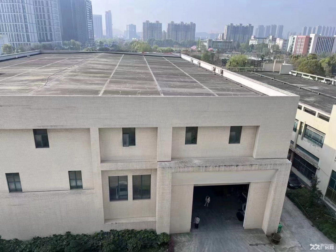 滨江独幢6100方厂房出租,层高10米,独院,货车进出方便 - 3
