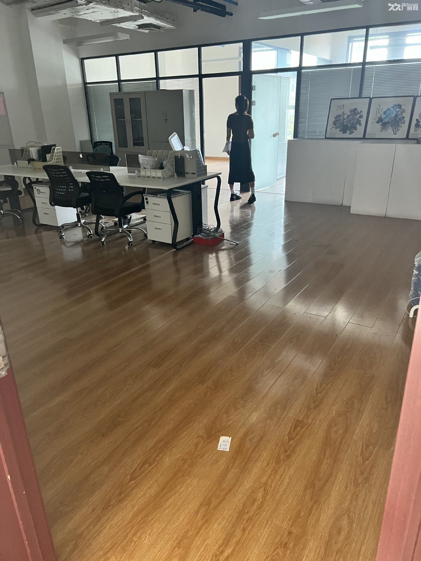 空港精装修办公350到700平米,可做培训机构,6毛含票含物业 - 3