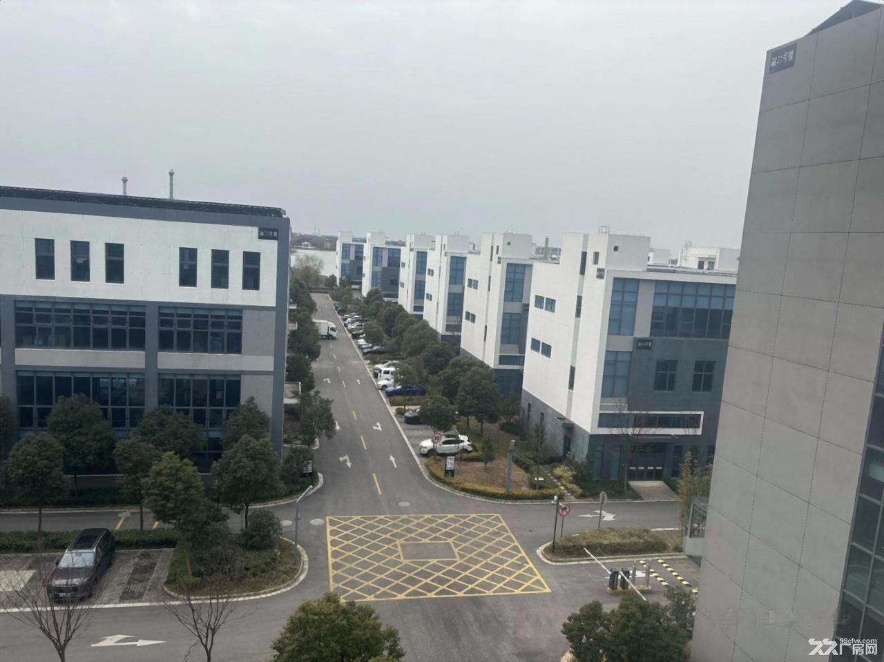 房东出租：出租产业园厂房 标准1000平厂房 可生产仓库可环评
