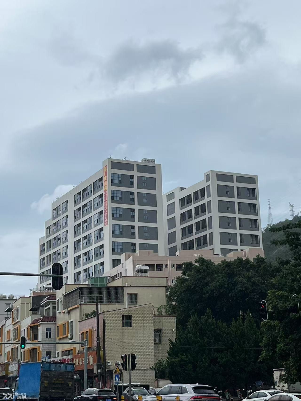新圩镇长布村全新工业园区厂房
