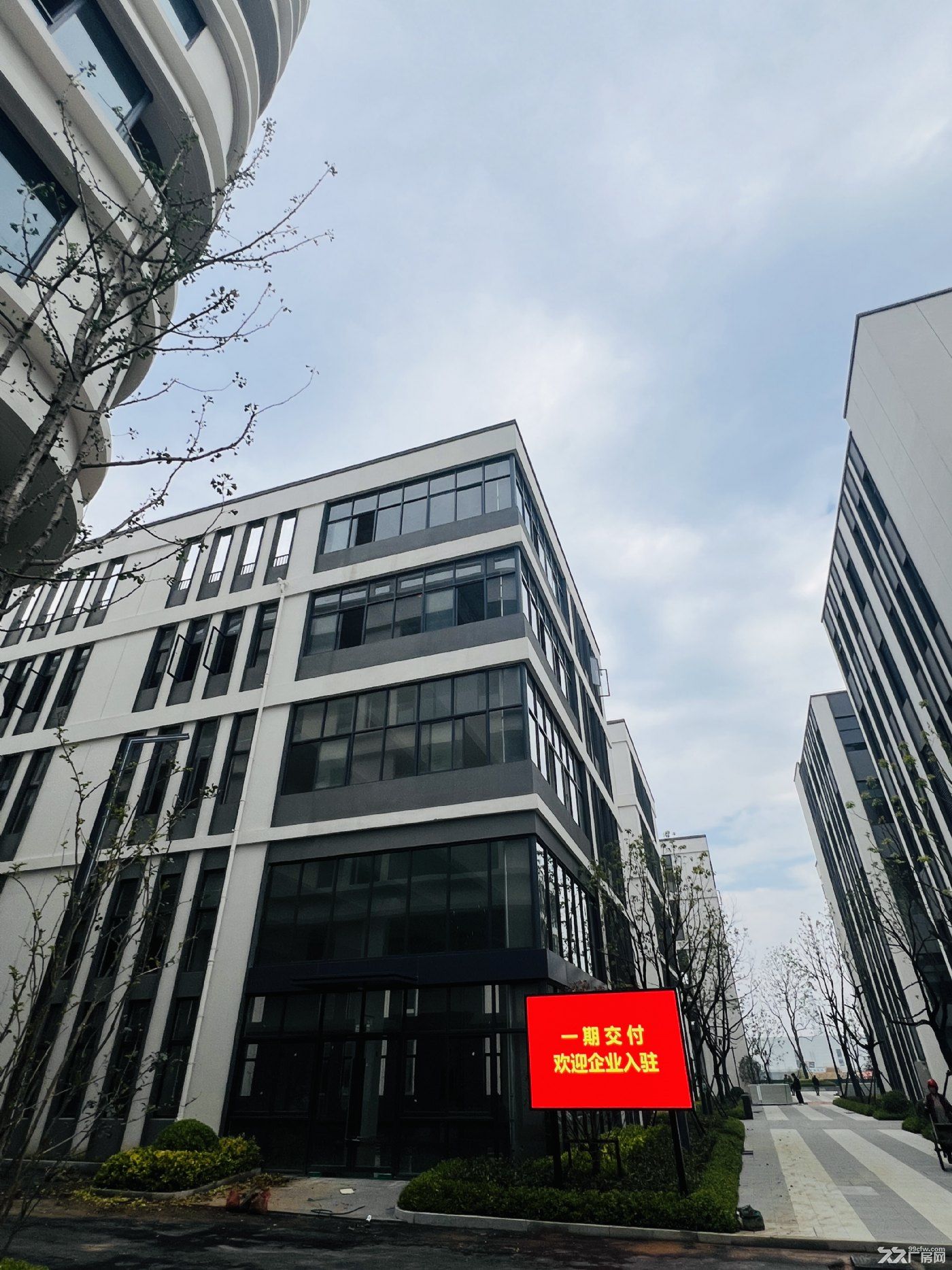 量身定制，建造理想厂房，独栋厂房 - 2