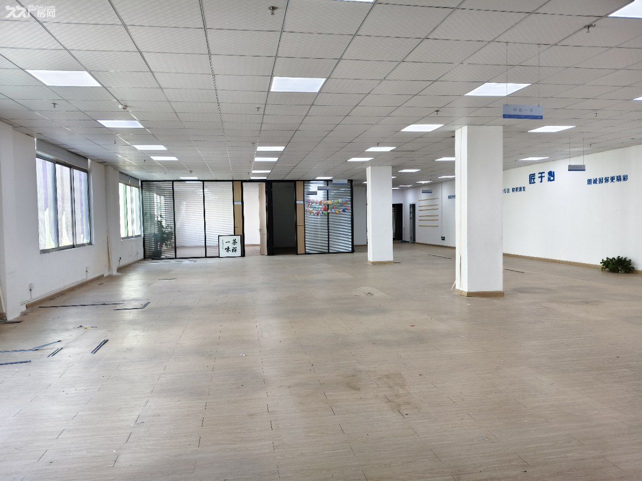 龙华元芬地铁口二楼2800㎡平厂房出租 - 6