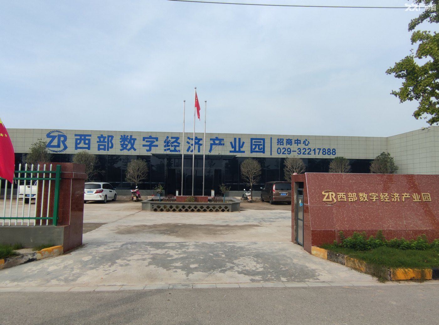 13米高单层钢构厂房,可租可售可分割可按揭,距高速口3km - 7