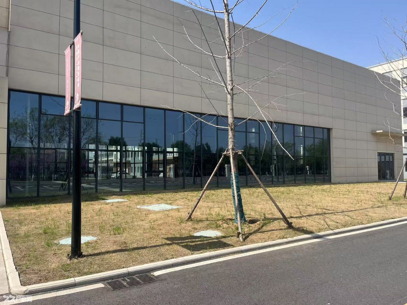 独栋现房 可租可售 独立产权 交通便利 价格实惠