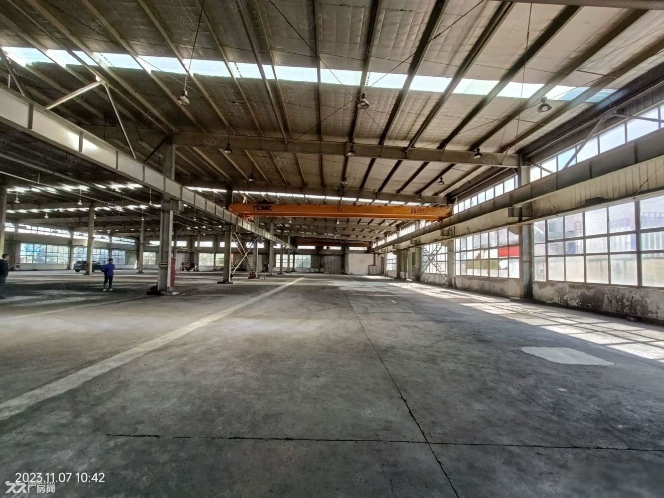 浦东张江南区独门独院单层厂房5100平 一手业主 主干道边