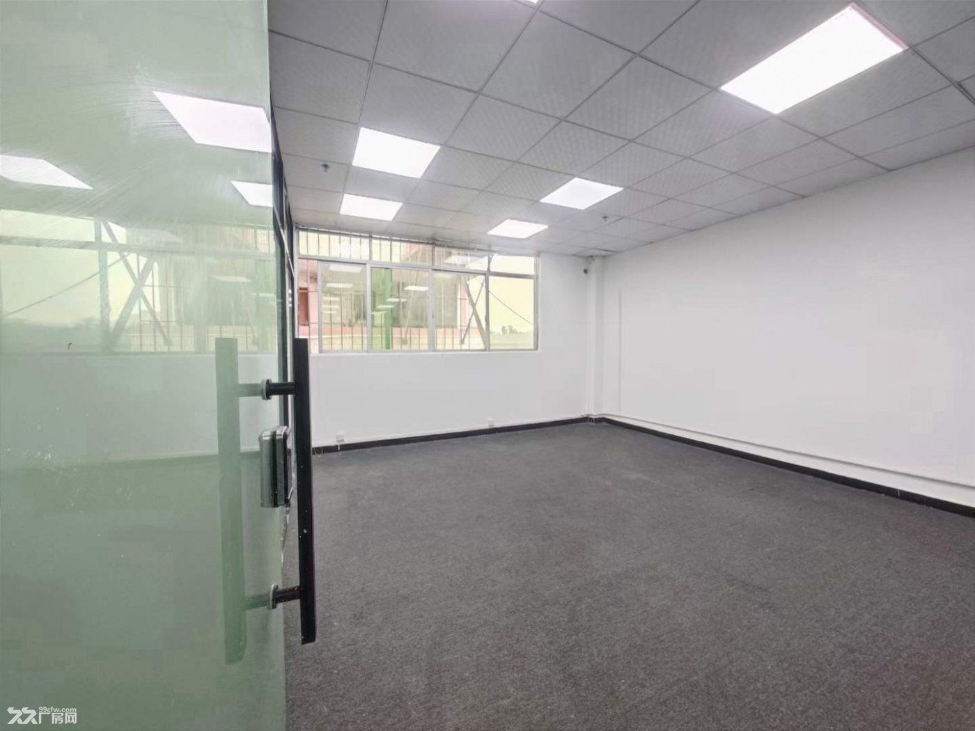 龙华壹方天地旁精装修599平米办公厂房出租 - 5
