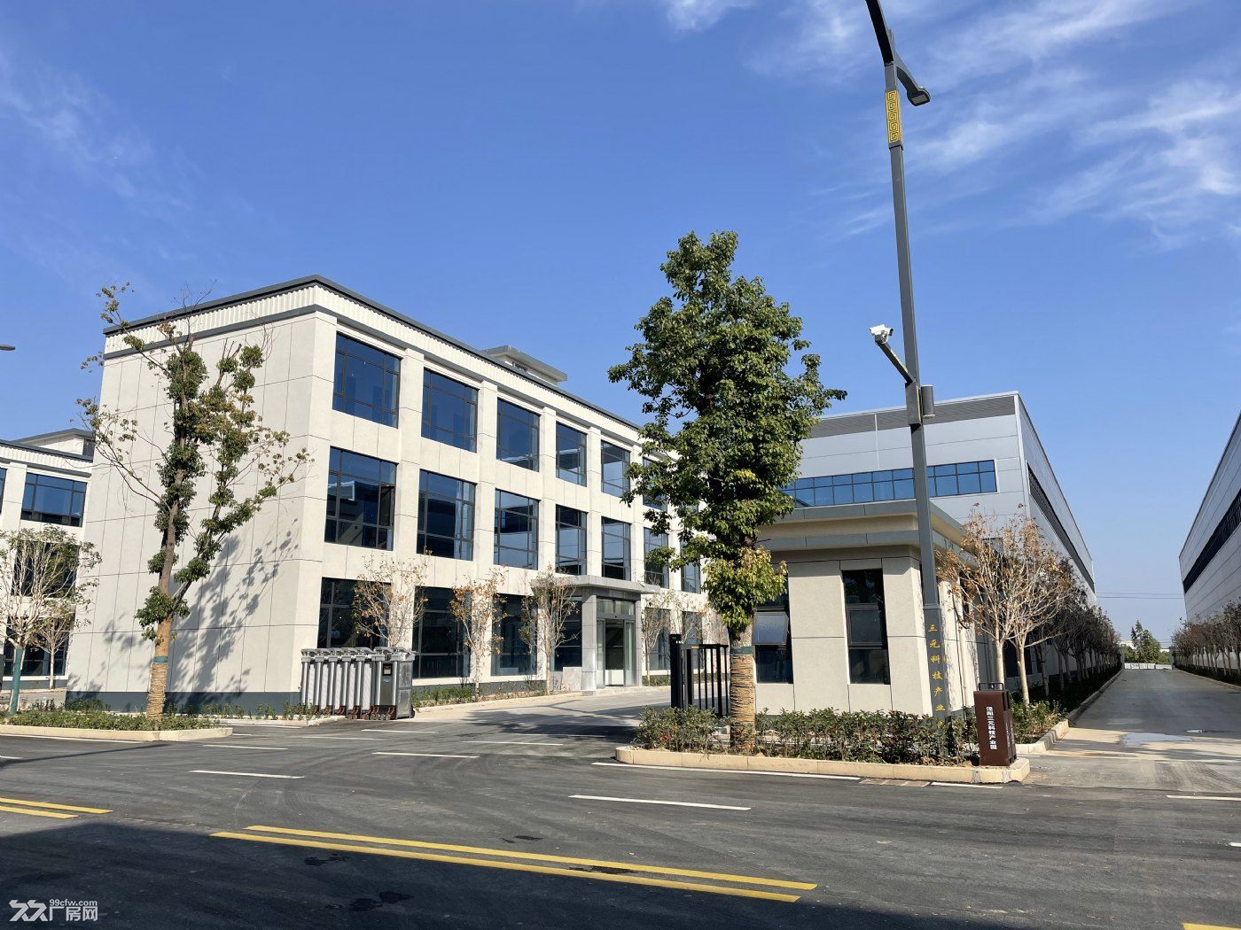 泾阳县标准工业园区花园式厂房稀缺户型红本现房 - 2