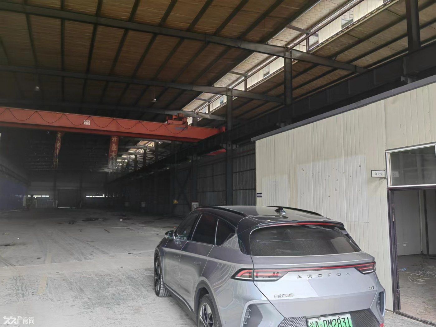 璧山区青杠工业园民生酒店对面标准厂房仓库出租带行车 - 2