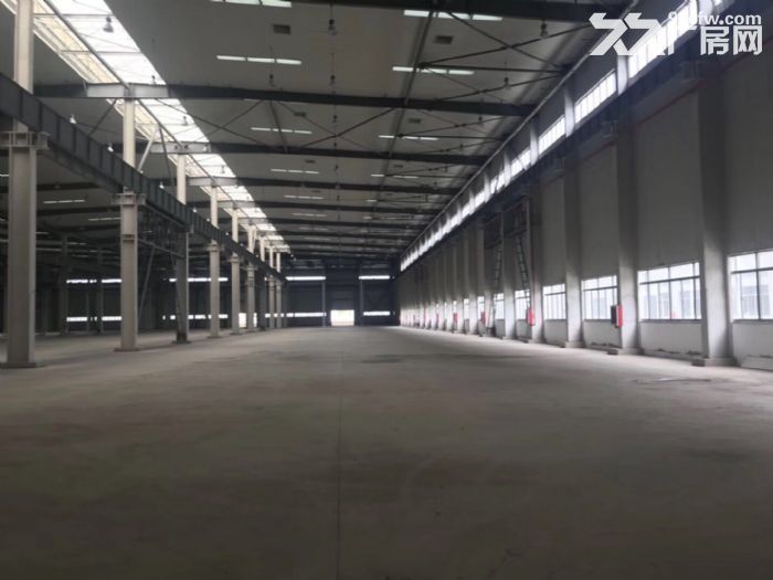 奉贤上市公司厂房8000平 展览 喷漆 钢结构 干粉水粉等包做带行车可分租无税收