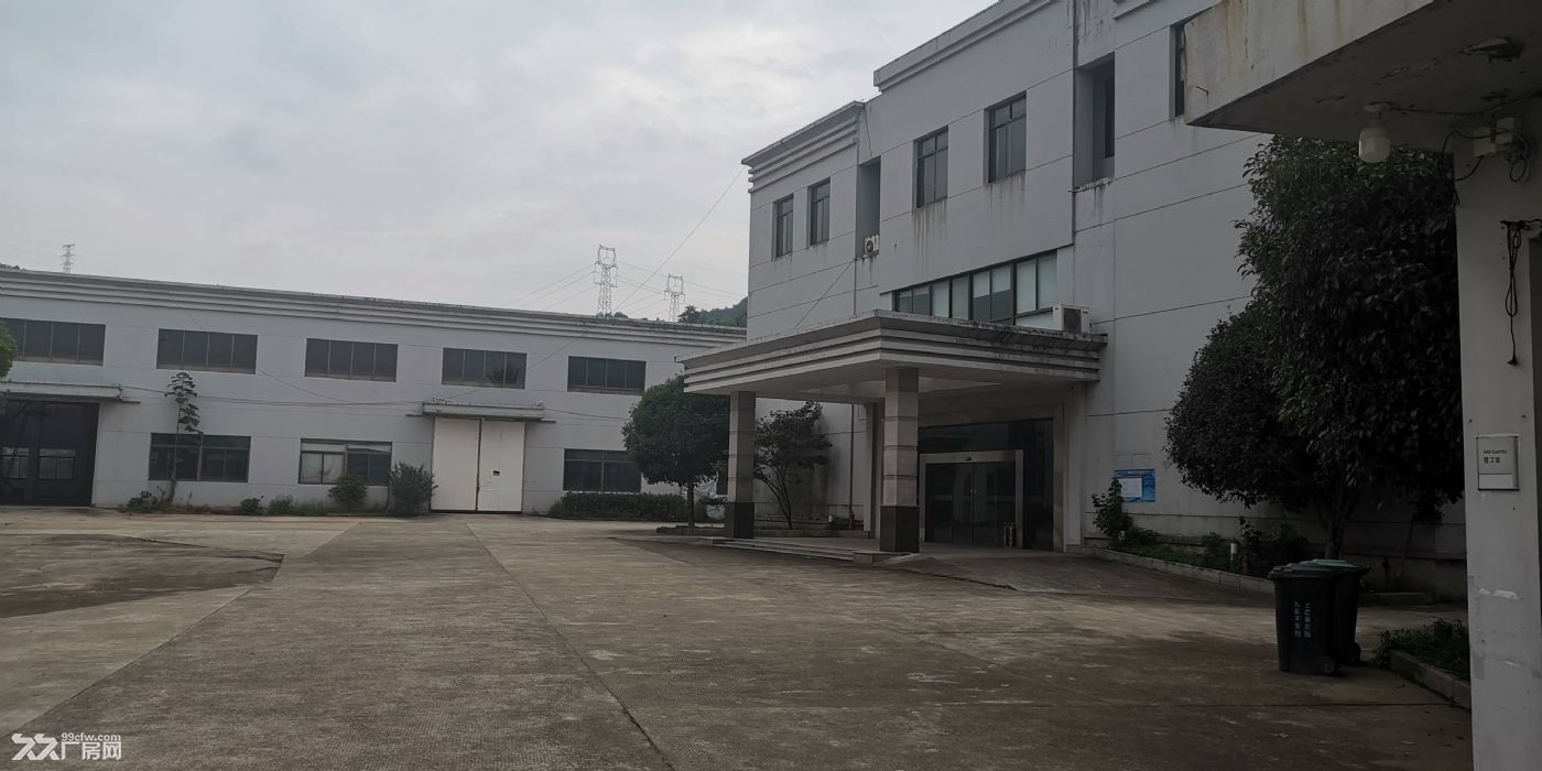 出售小曹娥高速口三类土地10亩,建筑6500平,层高9米