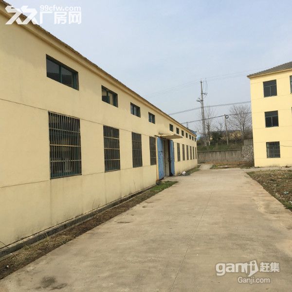 独门独院湖熟4000平方厂房出租，高6米，可分租  有4幢厂房，可分租2000平 - 2