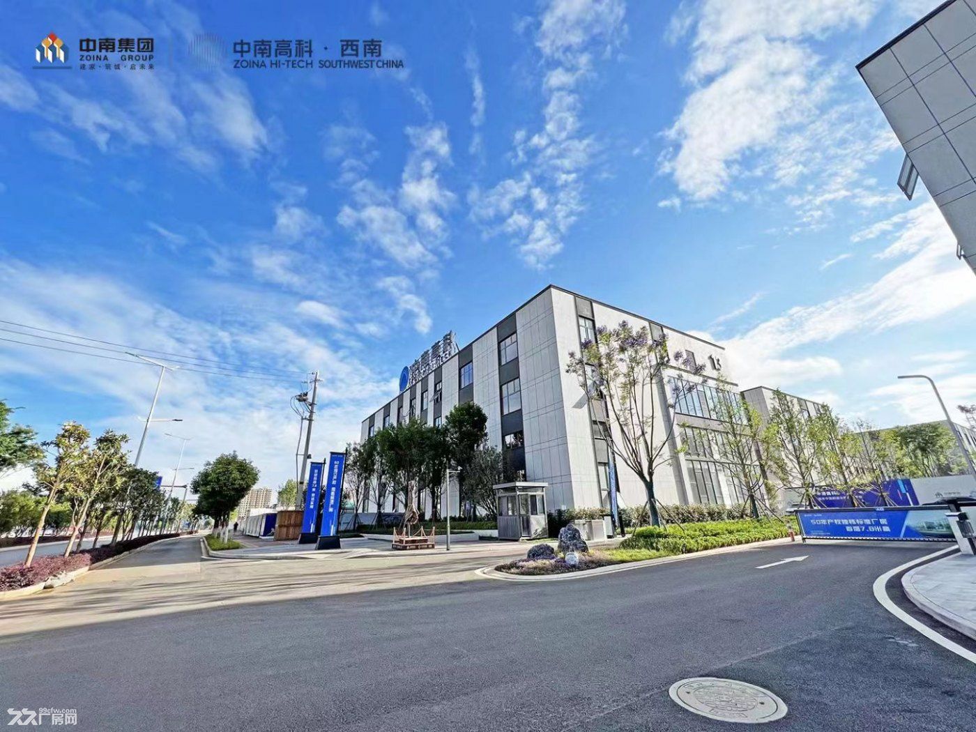 昆明呈贡高新区 花园式独栋厂房出售 稀缺2.5层带露台