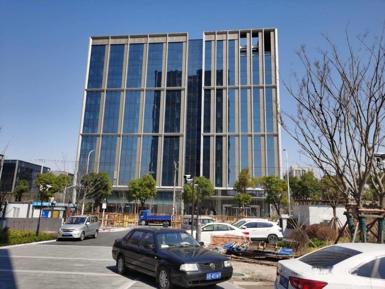 全新独栋地铁口办公楼带产业补贴可注册办公培训 展厅研发中心 - 4