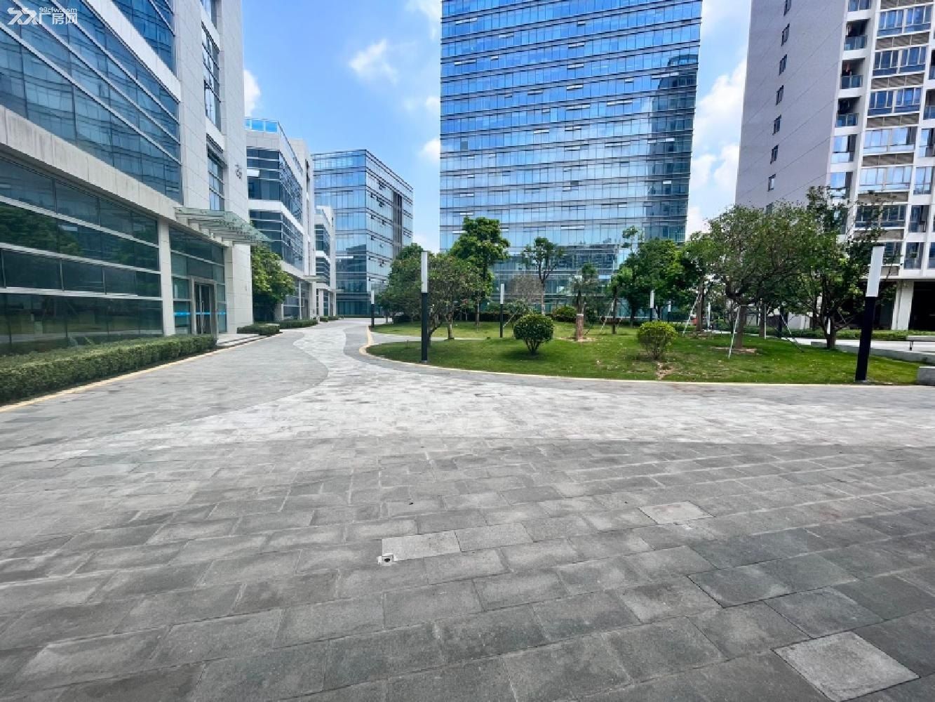 深圳坂田地铁口独栋2100平带装修办公室厂房出租 - 8