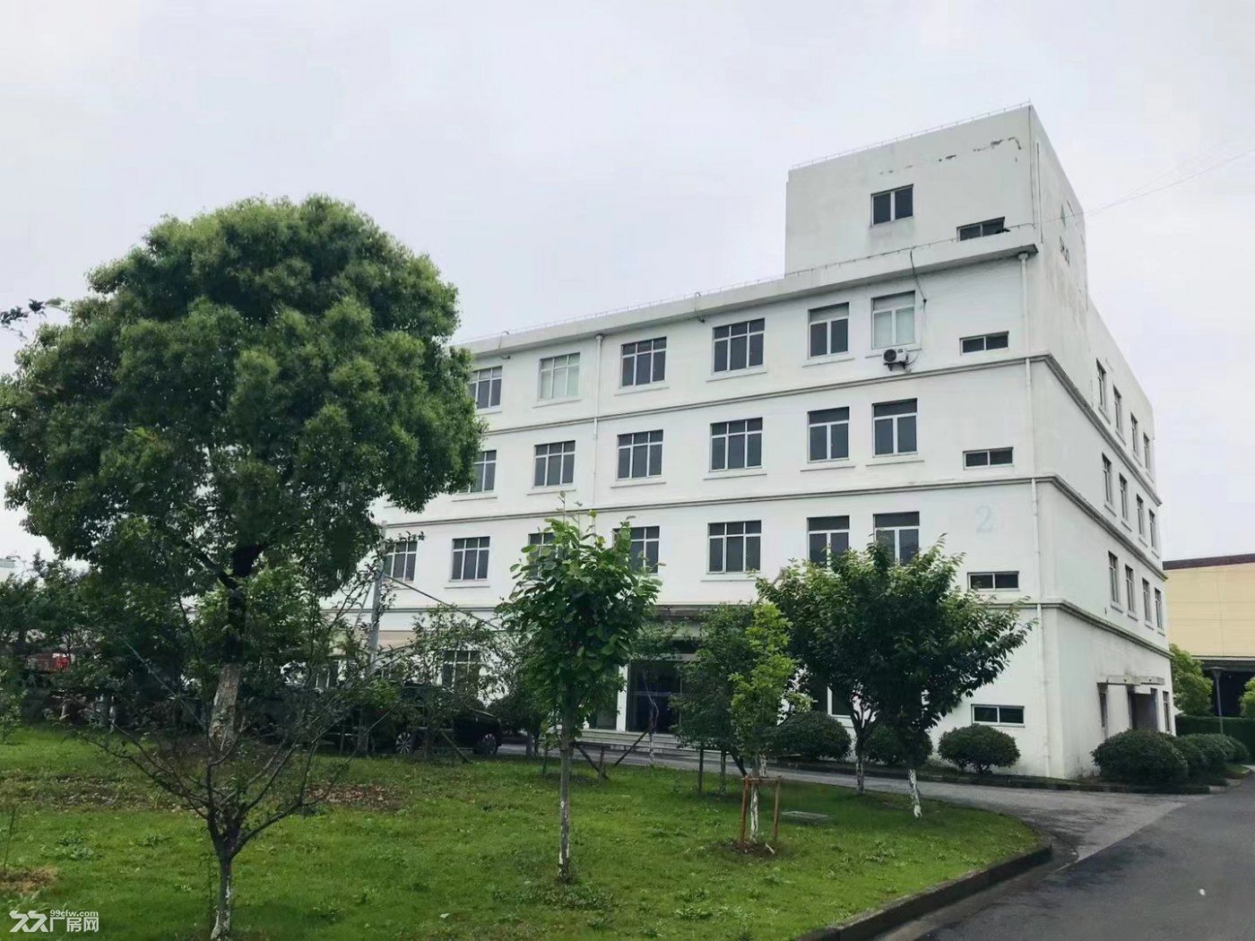 上海临港自贸区大环评104板块工业厂房业主直租