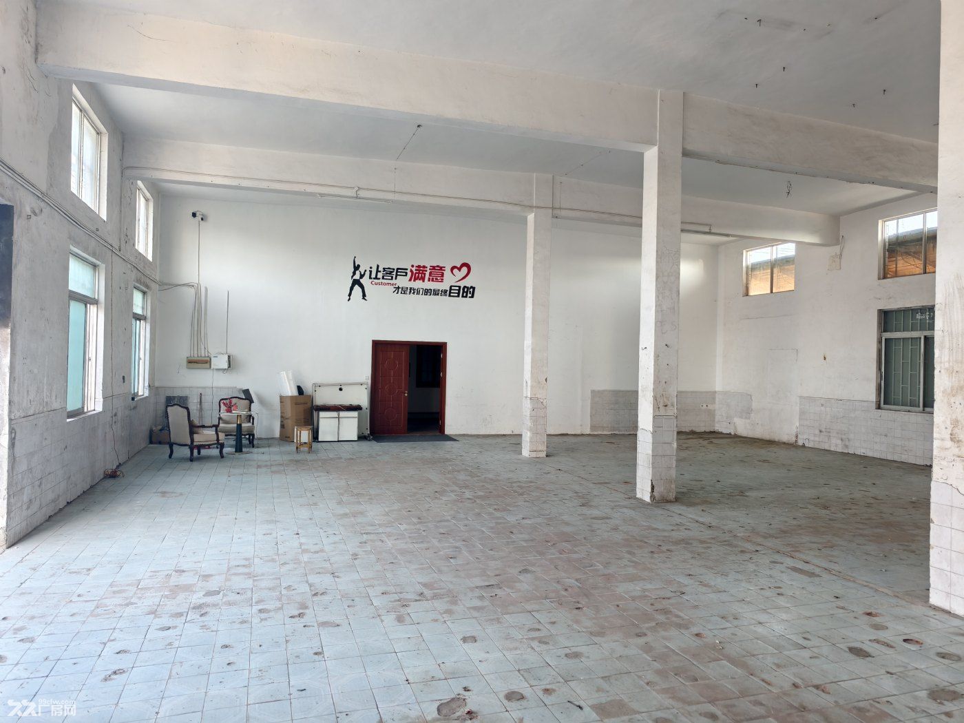 川沙工业区旁260平和100平厂房出租价格便宜可做加工