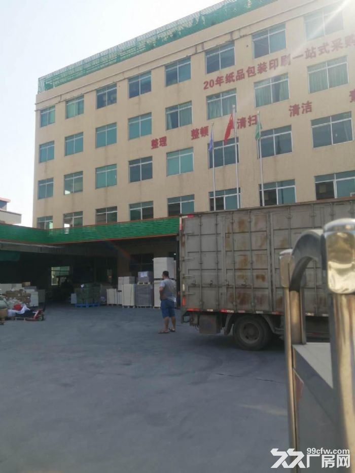 白云龙归金帕广场旁工业园区一楼厂房1450方，原房东，没公摊，实用率高
