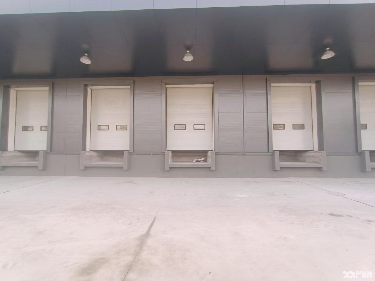 松江工业区26000平米厂房出租，可分 - 3