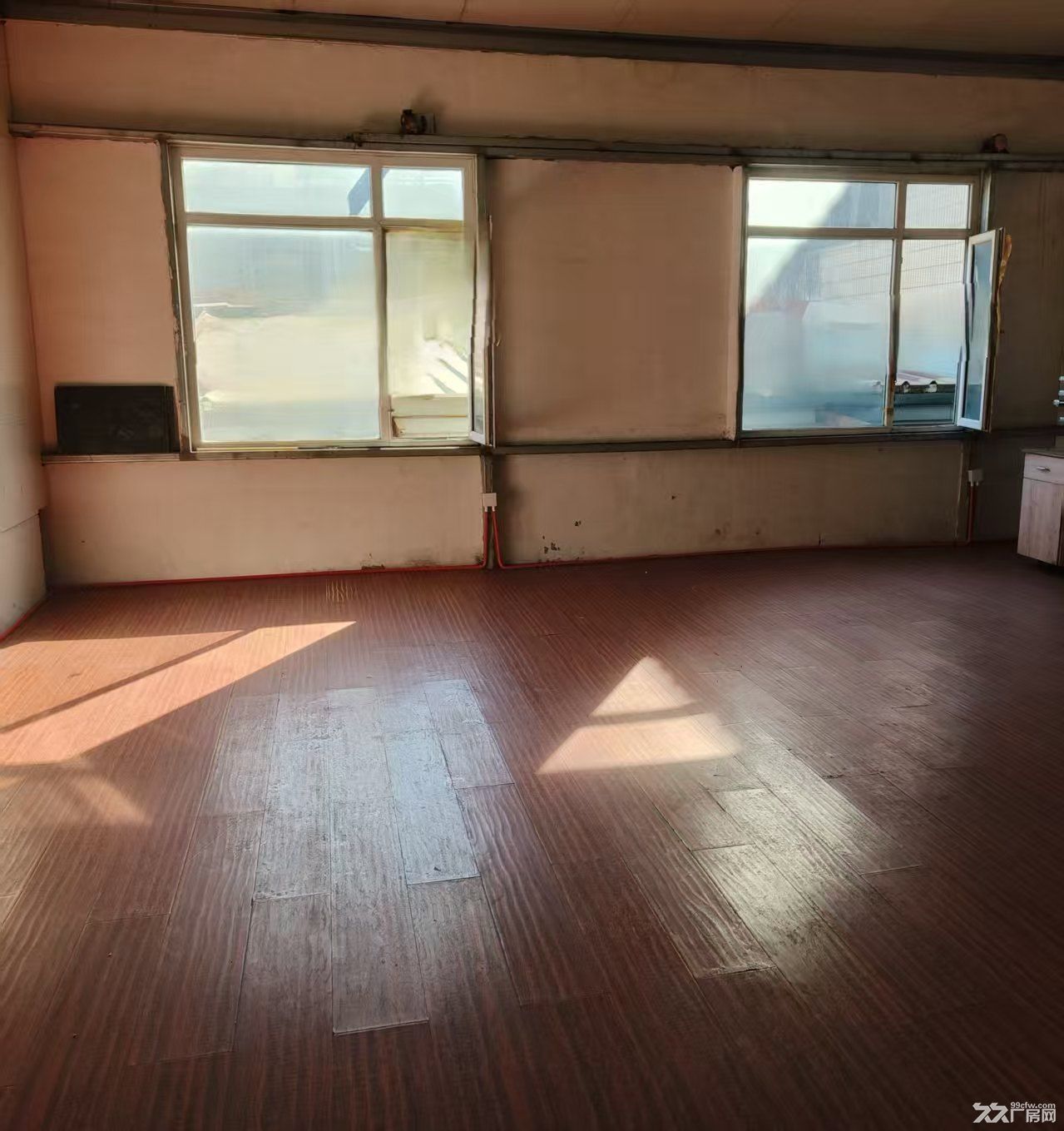 大连开发区一楼厂房800平出租二楼办公室职工宿舍出租 - 3