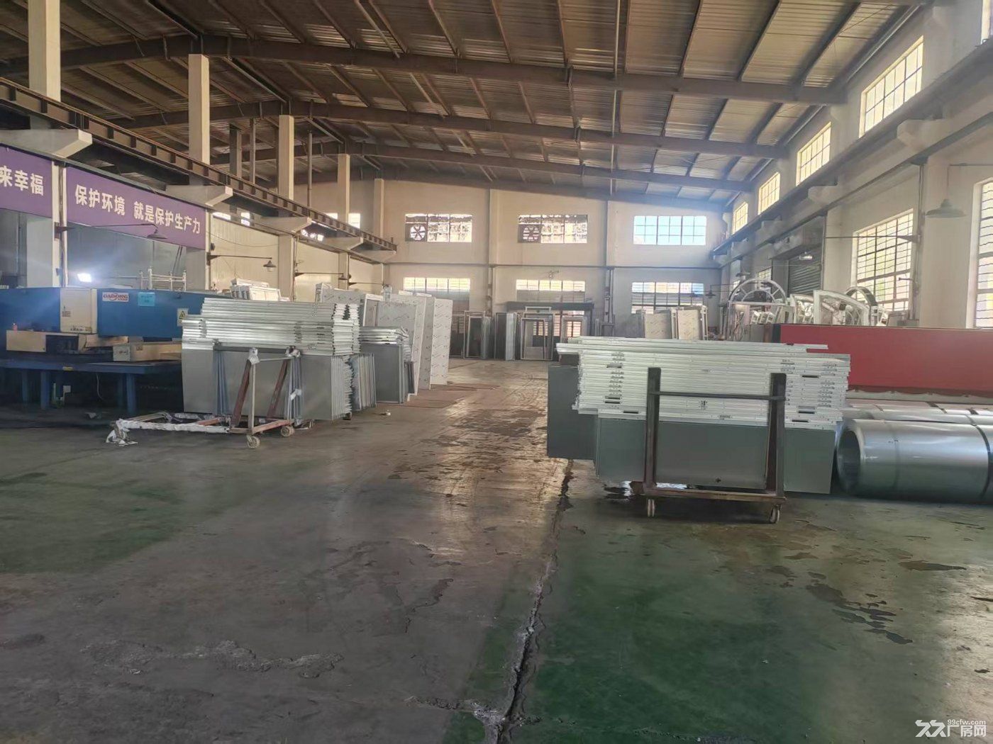 罗泾工业园区一手房东2400平米厂房 配套办公住宿