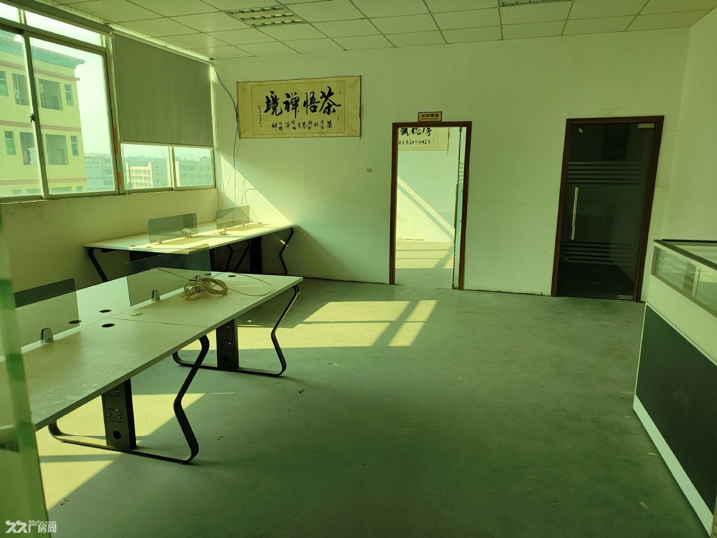 坪山坑梓龙田大窝村新出带喷淋厂房550平方有电梯办公室卫生间