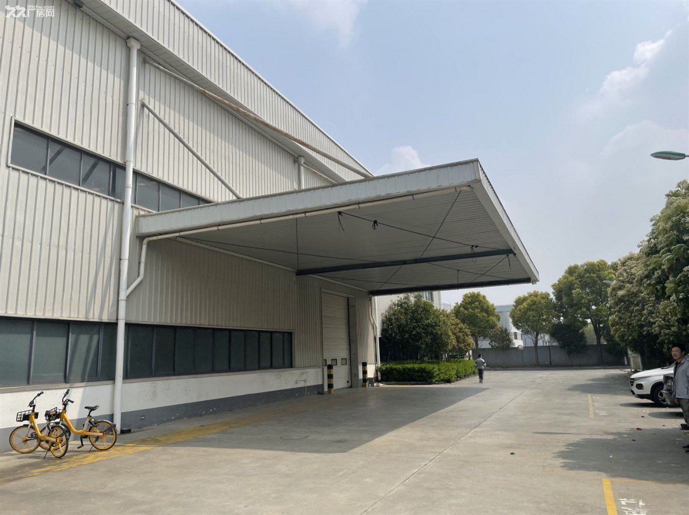 金桥独门独院 全单层 带7亩场地  带办公 大车可入库