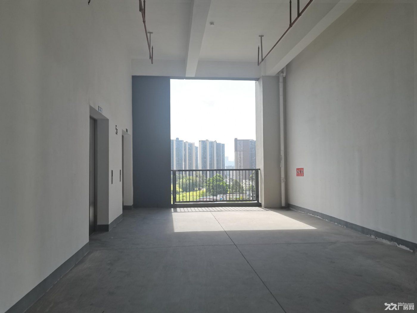 龙华区福民地铁新建工业上楼红本厂房单层面3560平起 - 4