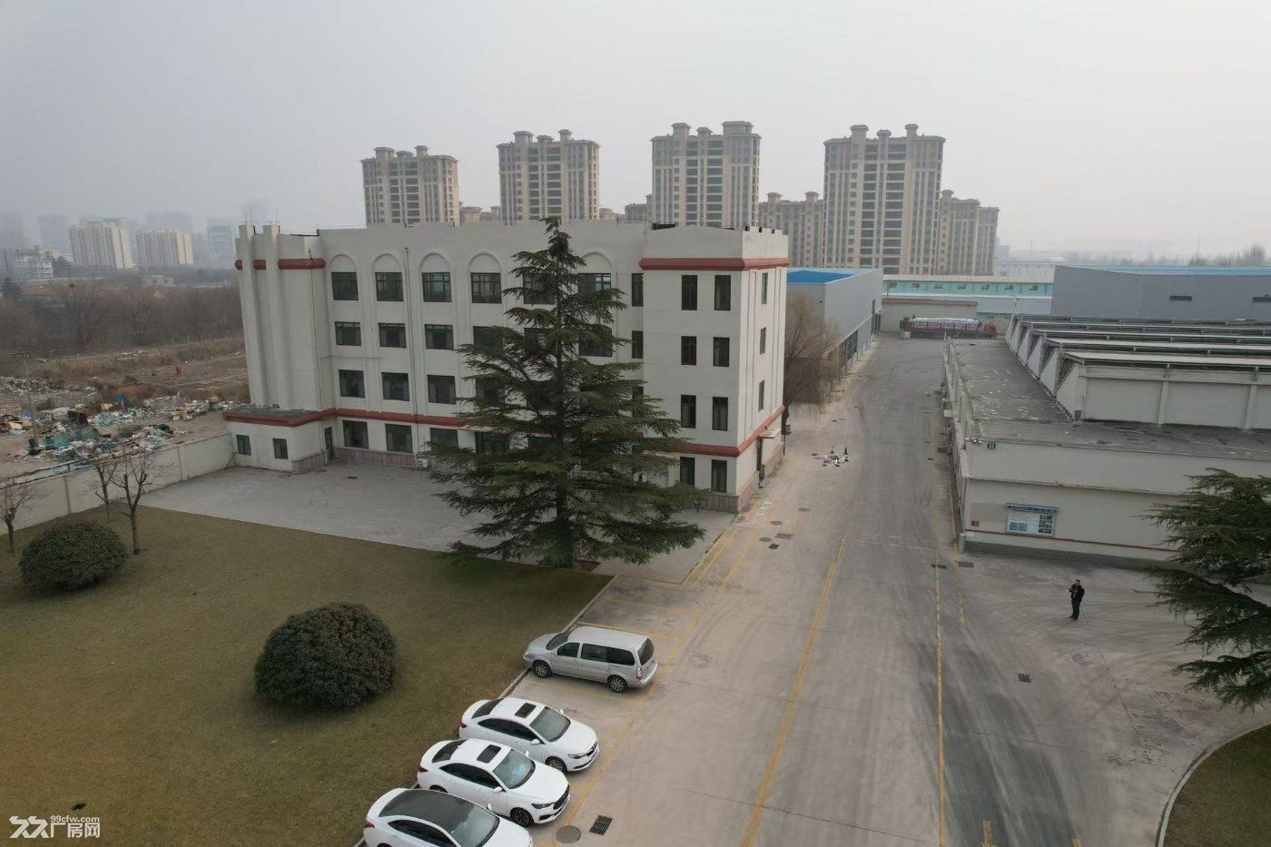 青岛市城阳区高新区周边   商业精装楼1300平 多业态 - 2