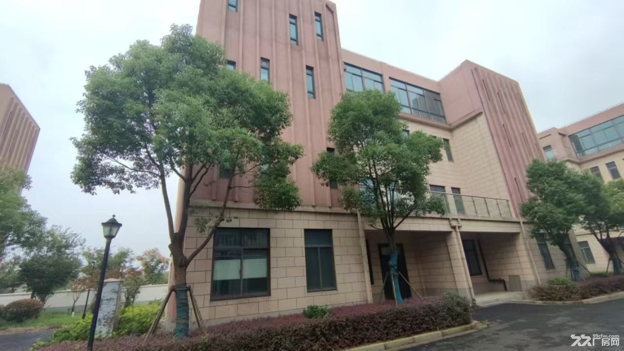宝山罗店总部研发办公楼出售，631平方米，1220平 - 3
