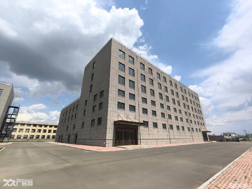 哈尔滨呼兰区鑫茂街厂房,配套设施齐全。 - 5