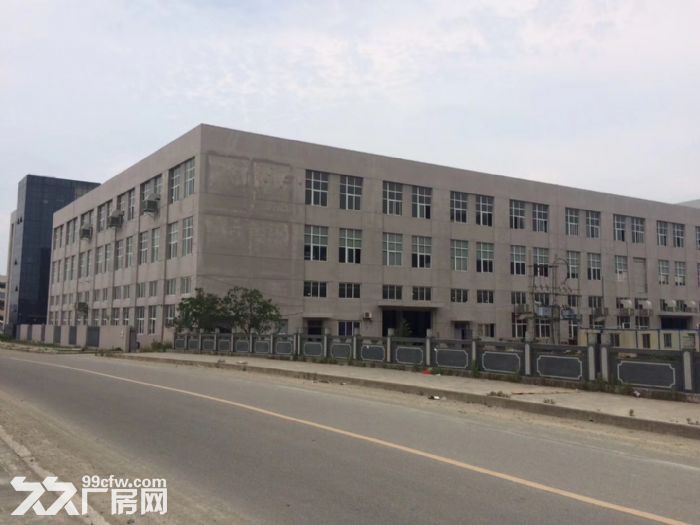 巨溪工业区 3楼一个层面3000平方