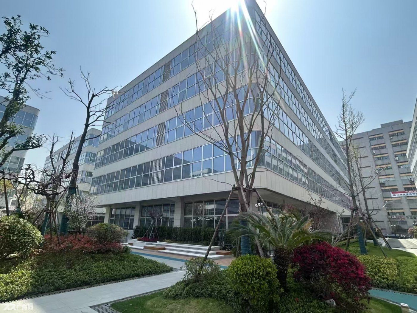 !!上海自贸区,一手新建厂房,租售同步,外高桥,通煤气,可环评的,地铁旁 - 2