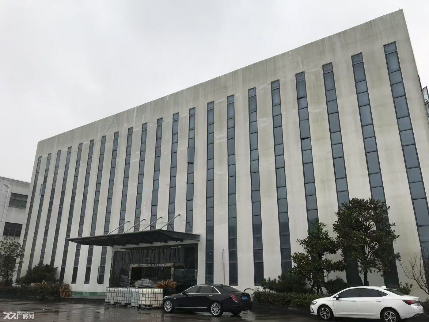 自有厂房出租:价格便宜,环境优美