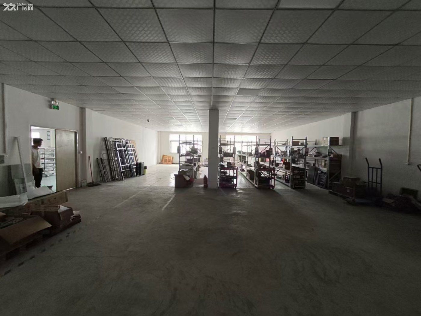 18块 光明区新围马田街道3楼,左侧电梯口 ,面积800平米 - 4