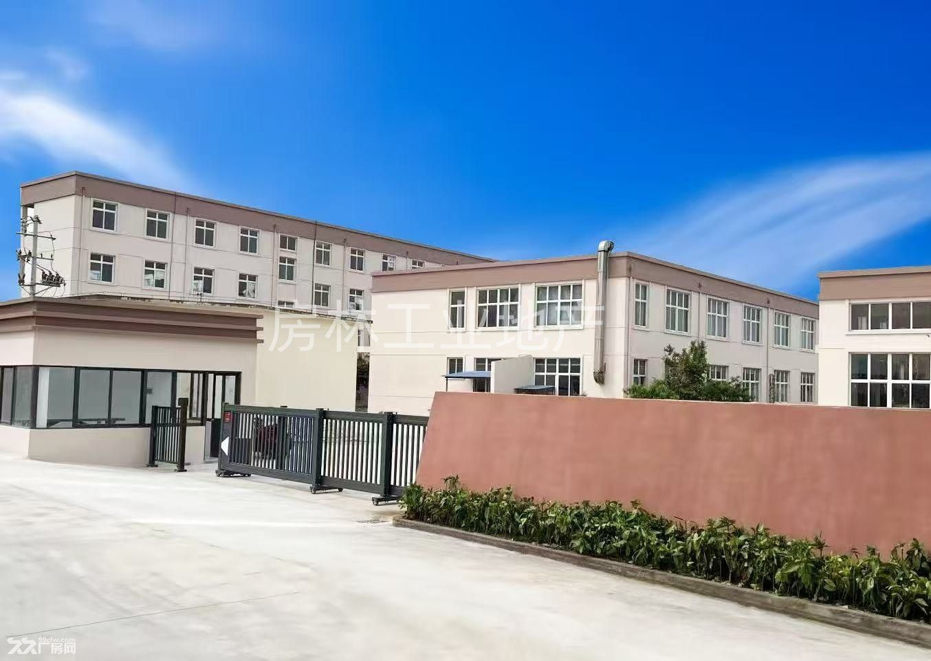 南通 通州区 独门独院 两证齐全厂房 靠大路交通方便 有空地