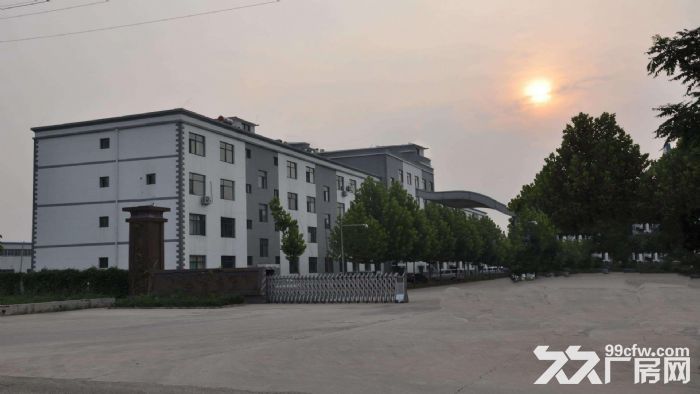 东莞市凤岗镇１２０００平方独院厂房出售(集体合同)7200万
