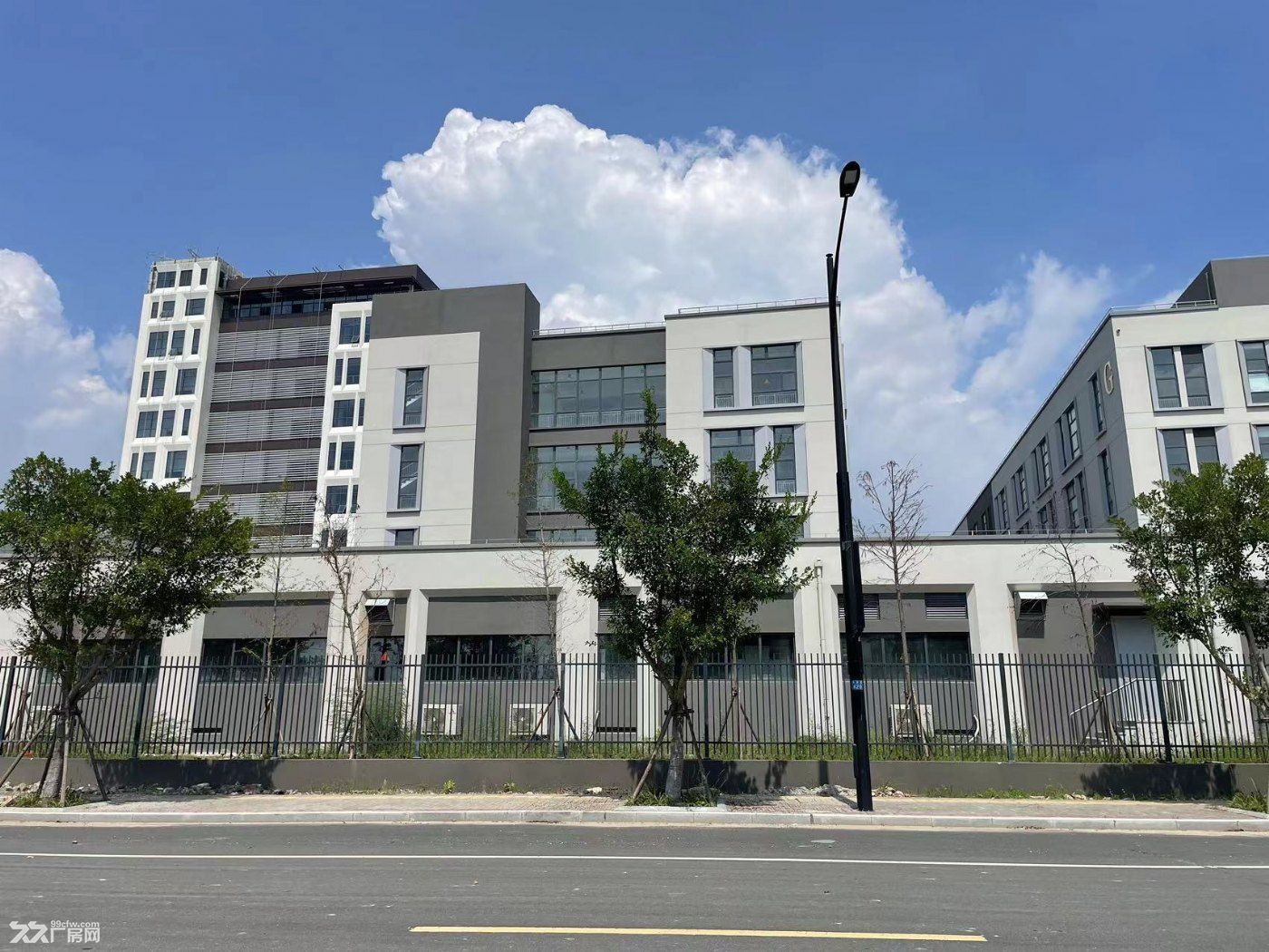 玉环产业升级新引擎现代化厂区 配套食堂运动场会议中心人才公寓 - 7