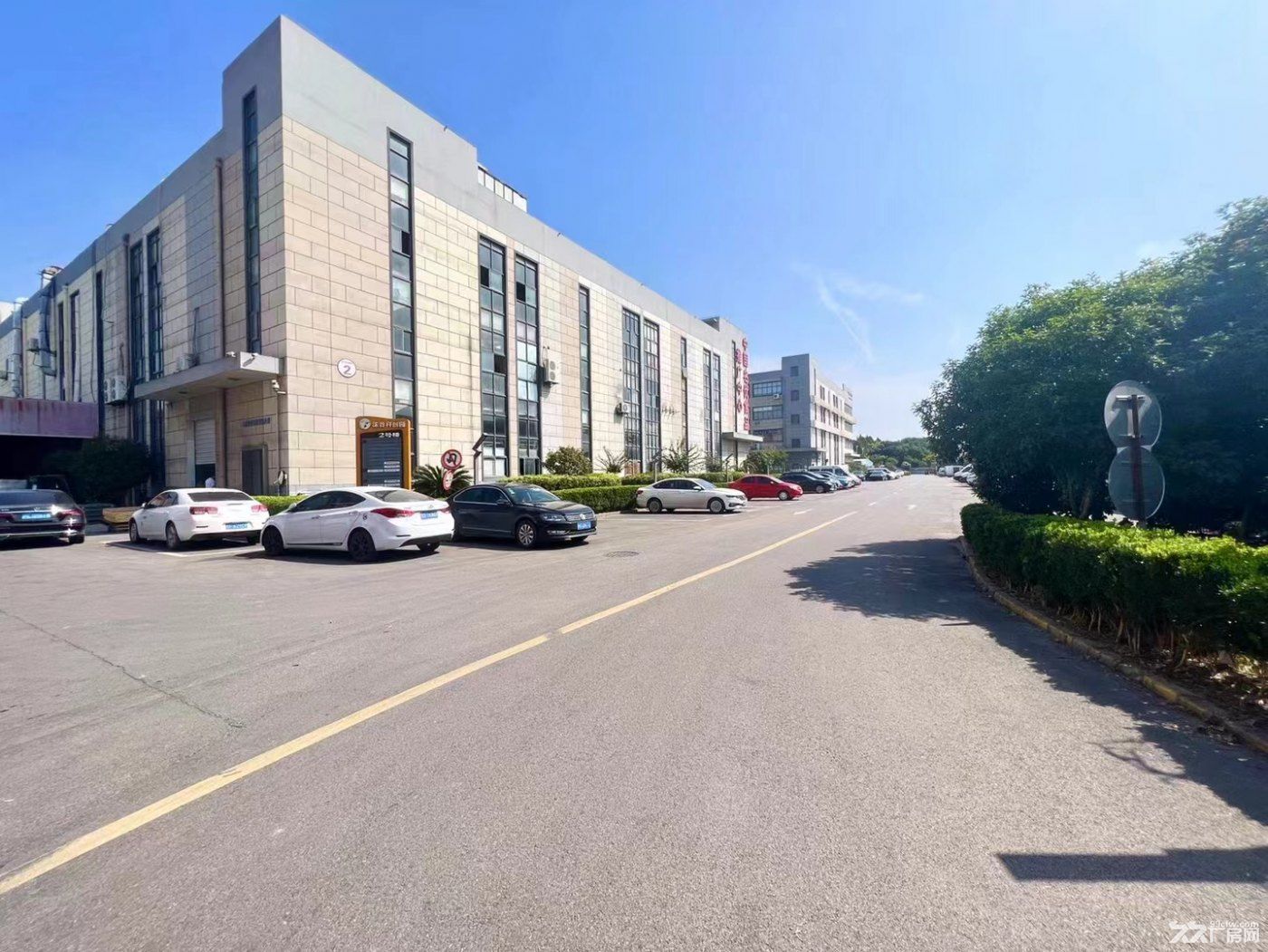 虹梅南路工业厂房对外出租800平米 - 7