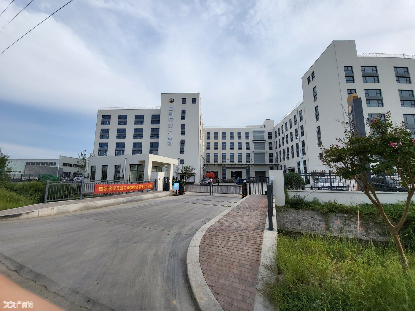 绿天使城阳开投产业园，工业楼宇、可租可售可分割 - 8