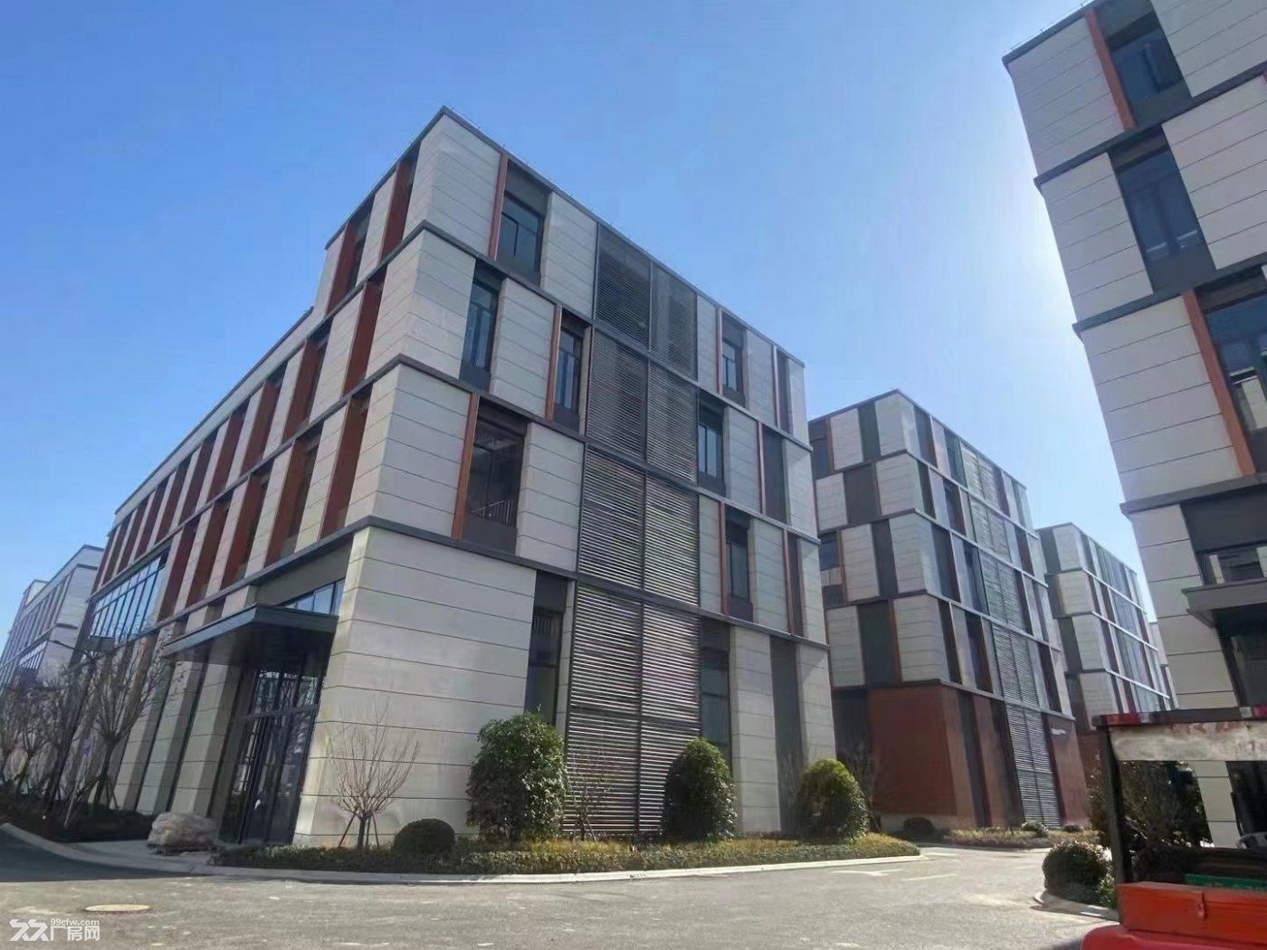 松江车墩总部研发办公独栋厂房出租,2680平方米,整租或分层出租 - 2