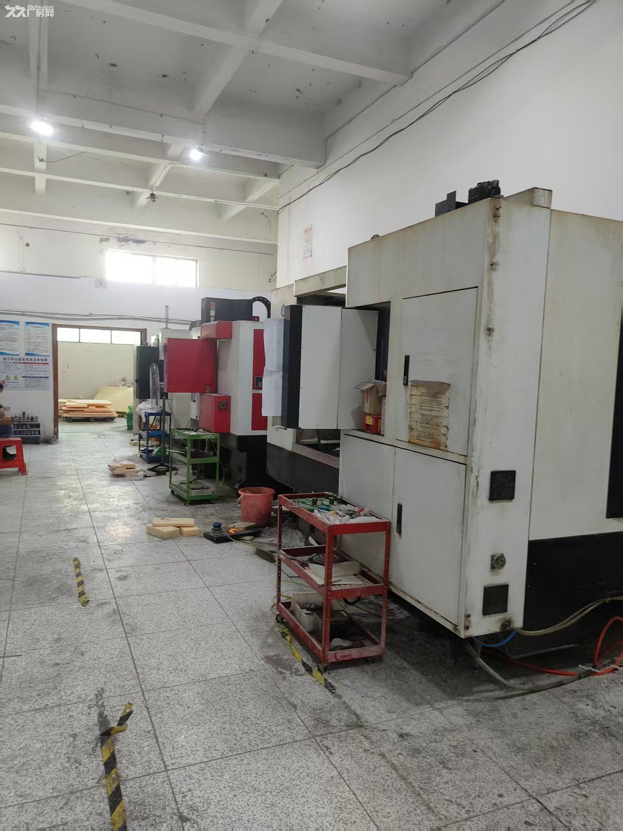 苏州工业园区胜浦镇小面积标准厂房出租,240平,720平。 - 2