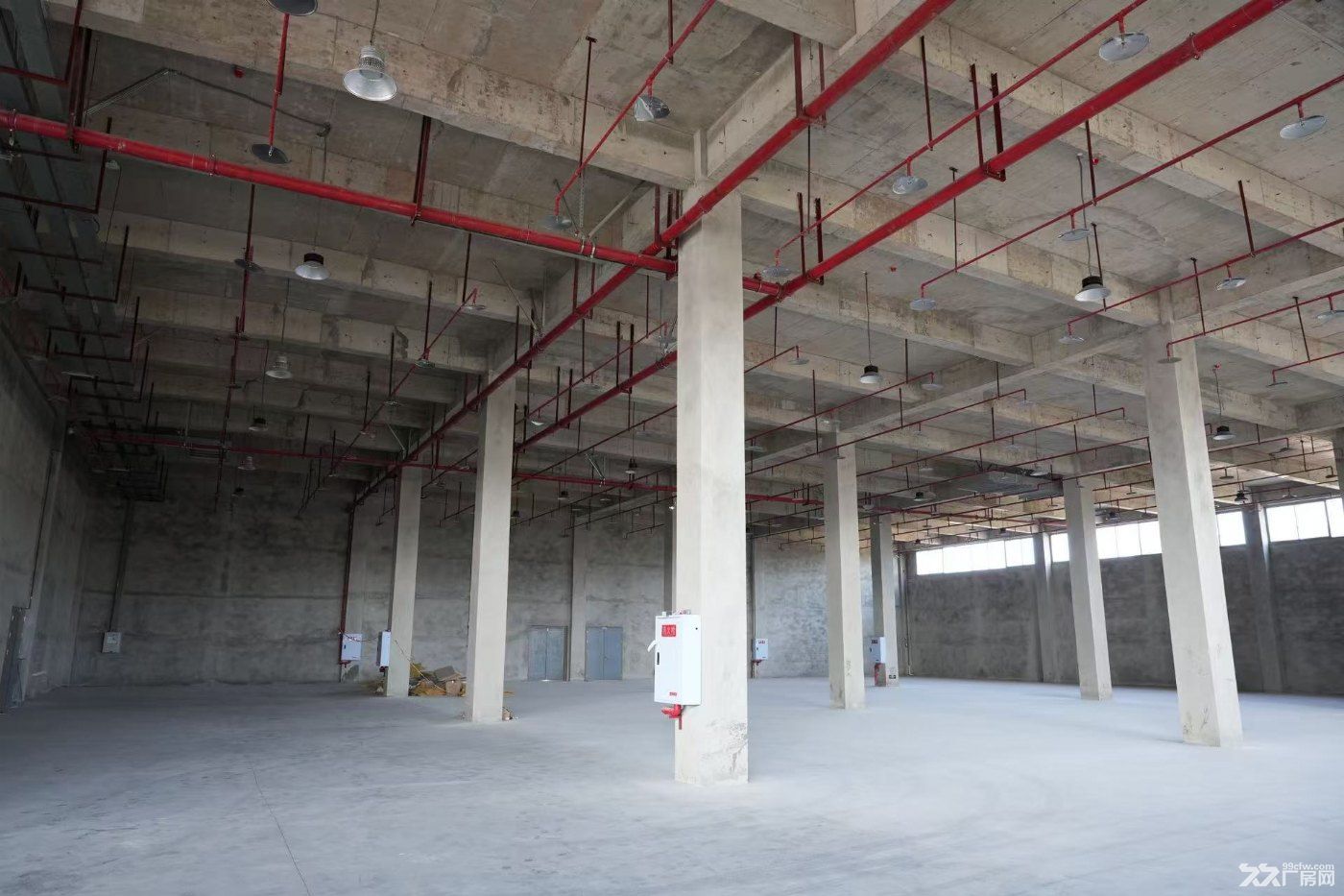重庆市潼南区江北火车站10000㎡标准厂房出租 - 2